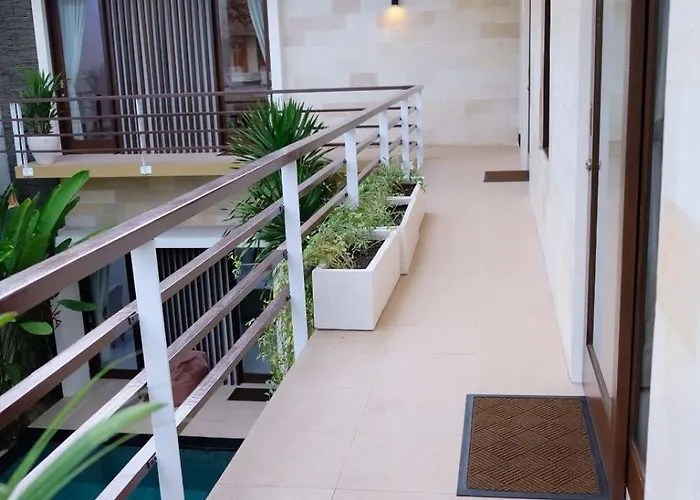 Villa Avi